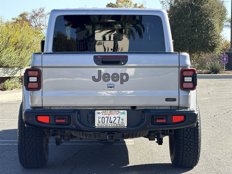 Used 2020 Jeep Gladiator Rubicon AWD/4WD image 6