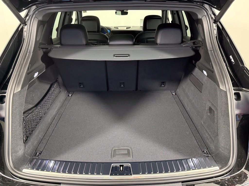 New 2026 Porsche Cayenne AWD/4WD image 40