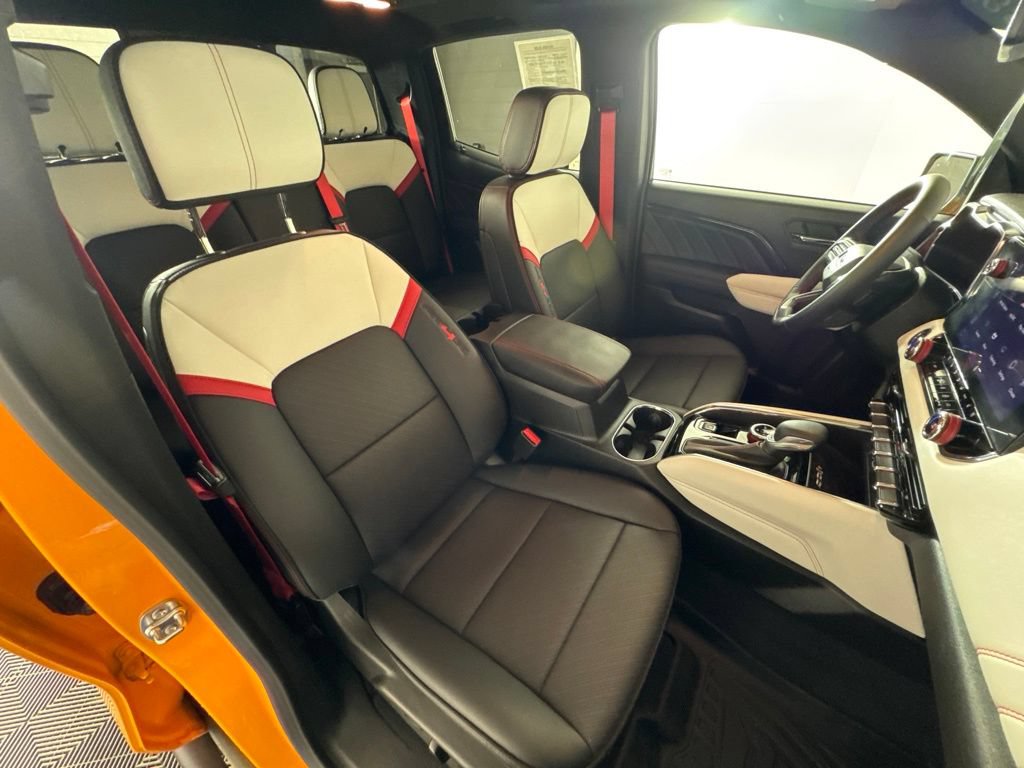 Certified 2025 GMC Canyon AT4 w/ AT4X Package AWD/4WD image 40