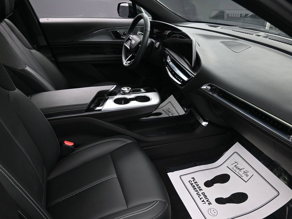 Used 2024 Cadillac Lyriq Tech image 30