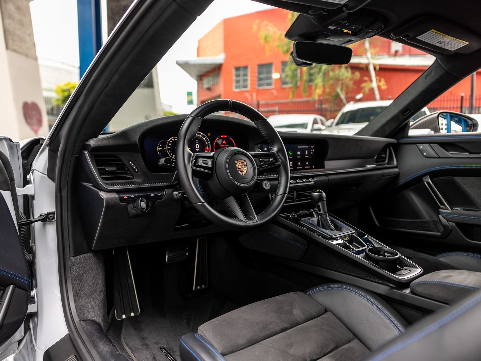 Certified 2025 Porsche 911 GT3 RWD image 4