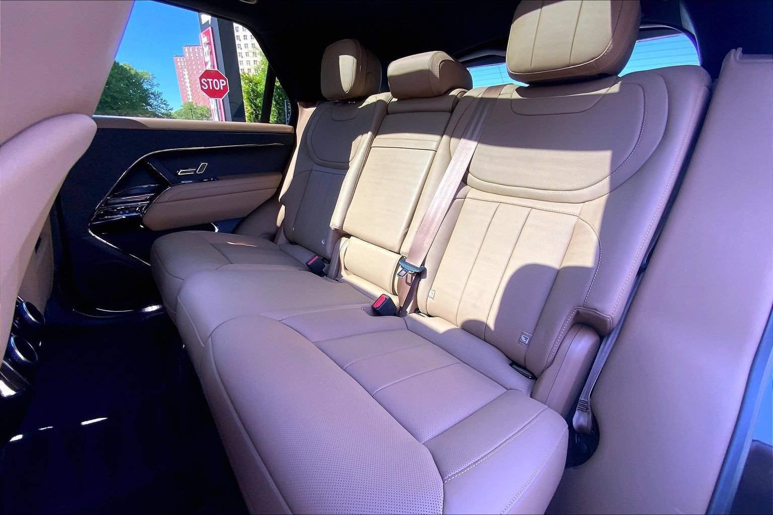 Certified 2025 Land Rover Range Rover Sport SE AWD/4WD image 20