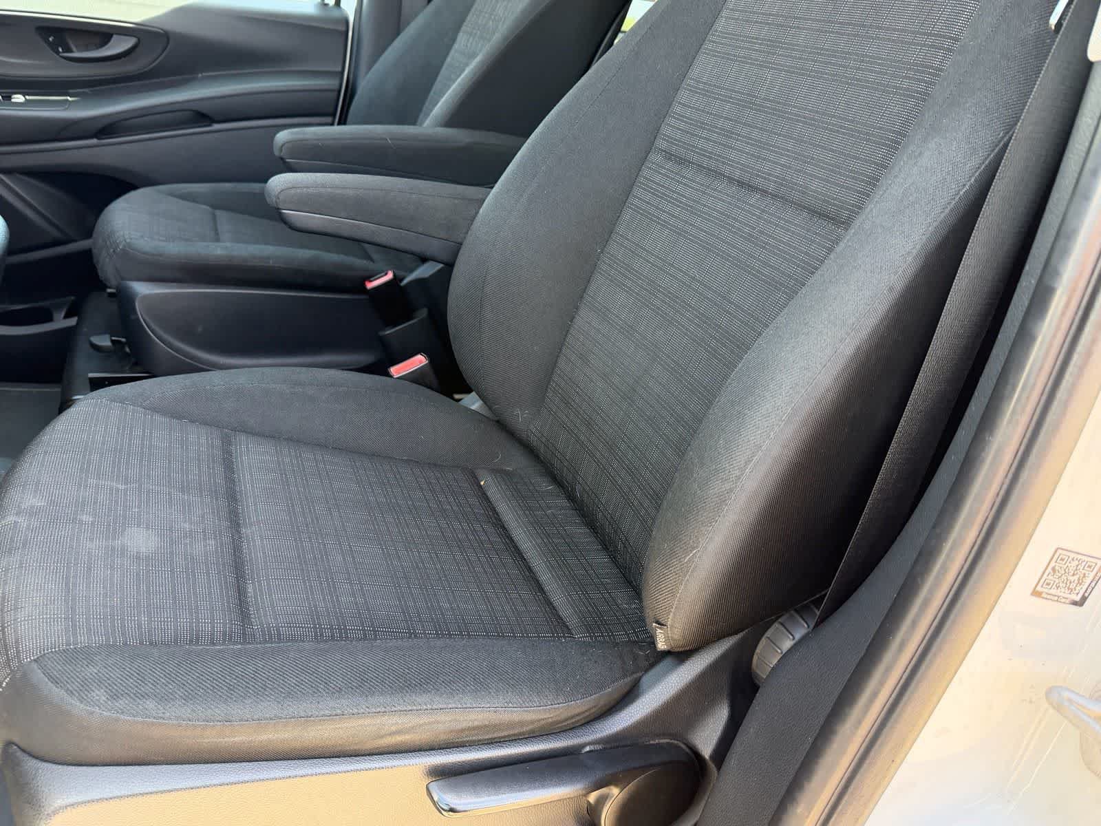 Used 2016 Mercedes-Benz Metris Passenger image 18
