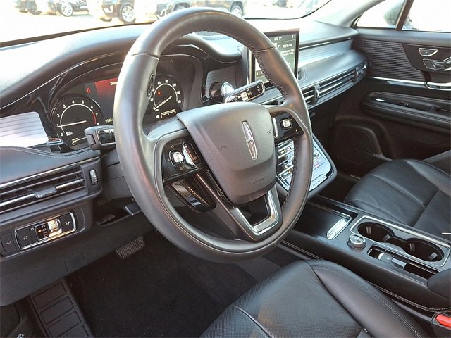 Used 2022 Lincoln Corsair AWD w/ Premium Package image 17