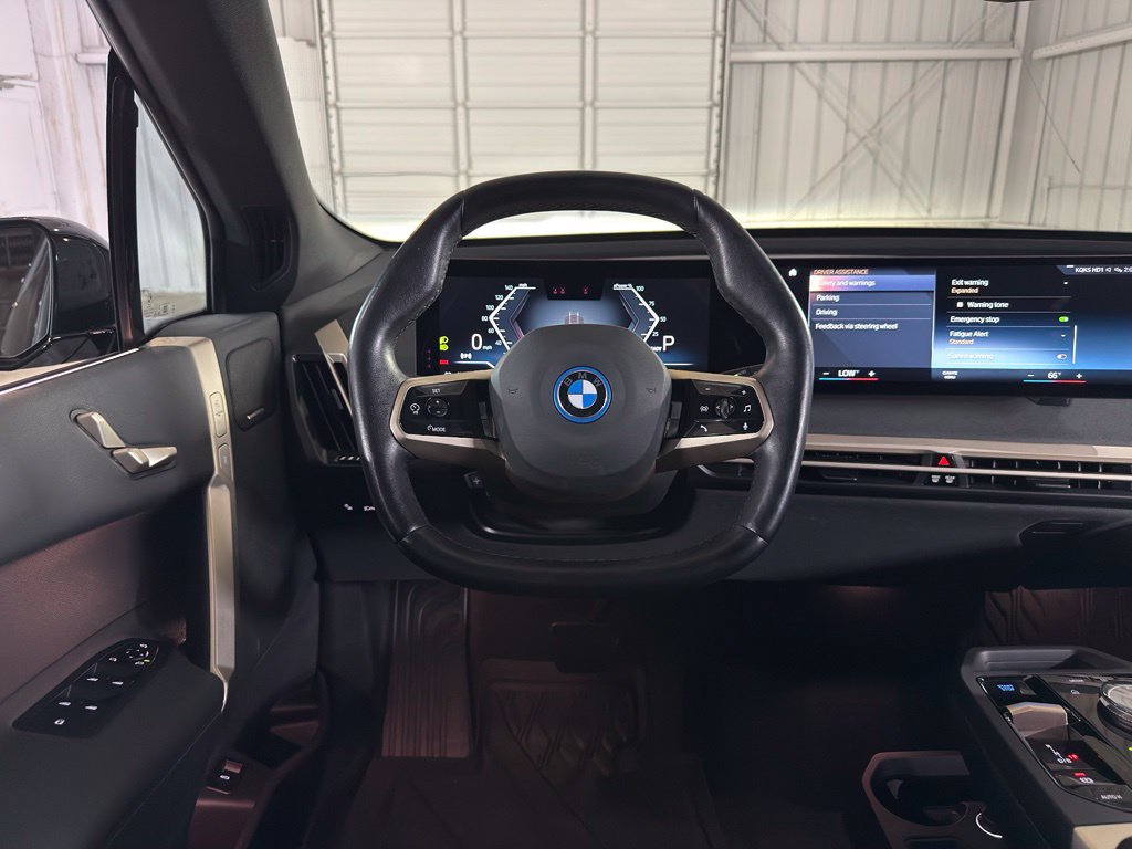 Used 2023 BMW iX xDrive50 w/ Sport Package AWD/4WD image 47