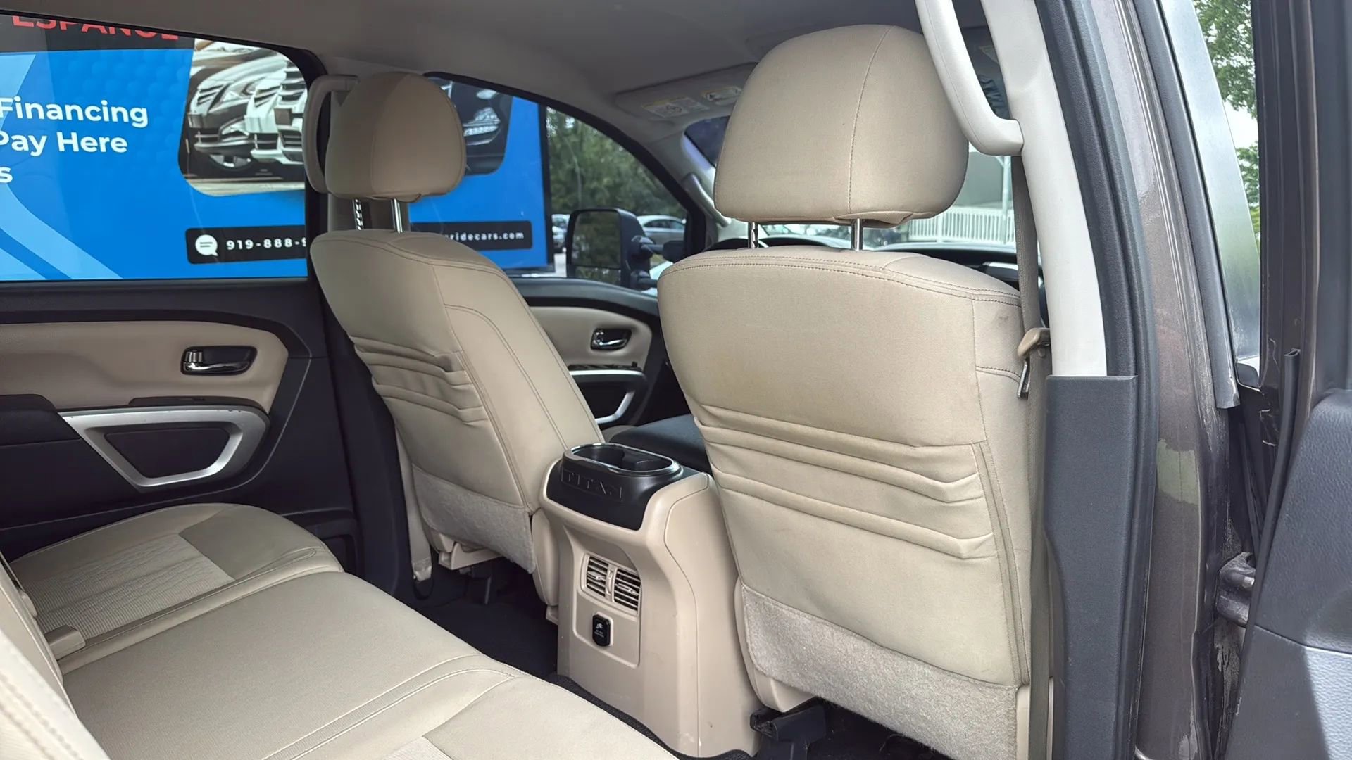 Used 2016 Nissan Titan SV RWD image 21