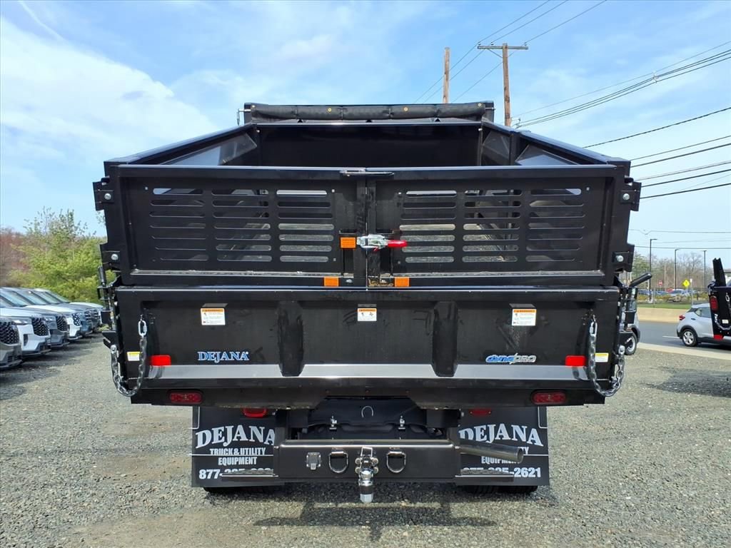 New 2026 Ford F550 4x4 Crew Cab image 5