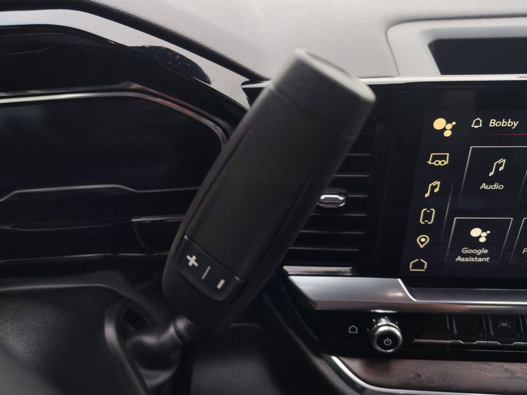 Used 2024 GMC Sierra 1500 SLT image 10