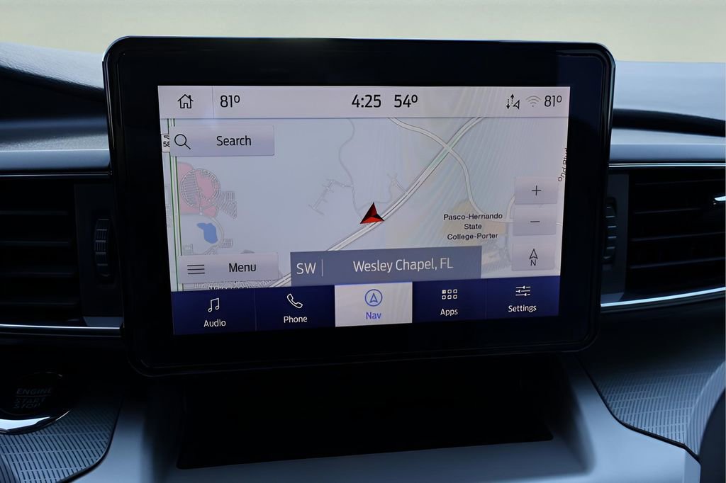 Used 2022 Ford Explorer XLT w/ Equipment Group 202A image 21