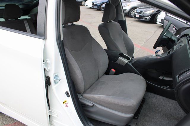 Used 2015 Toyota Prius Prime Plug-In Hybrid image 22