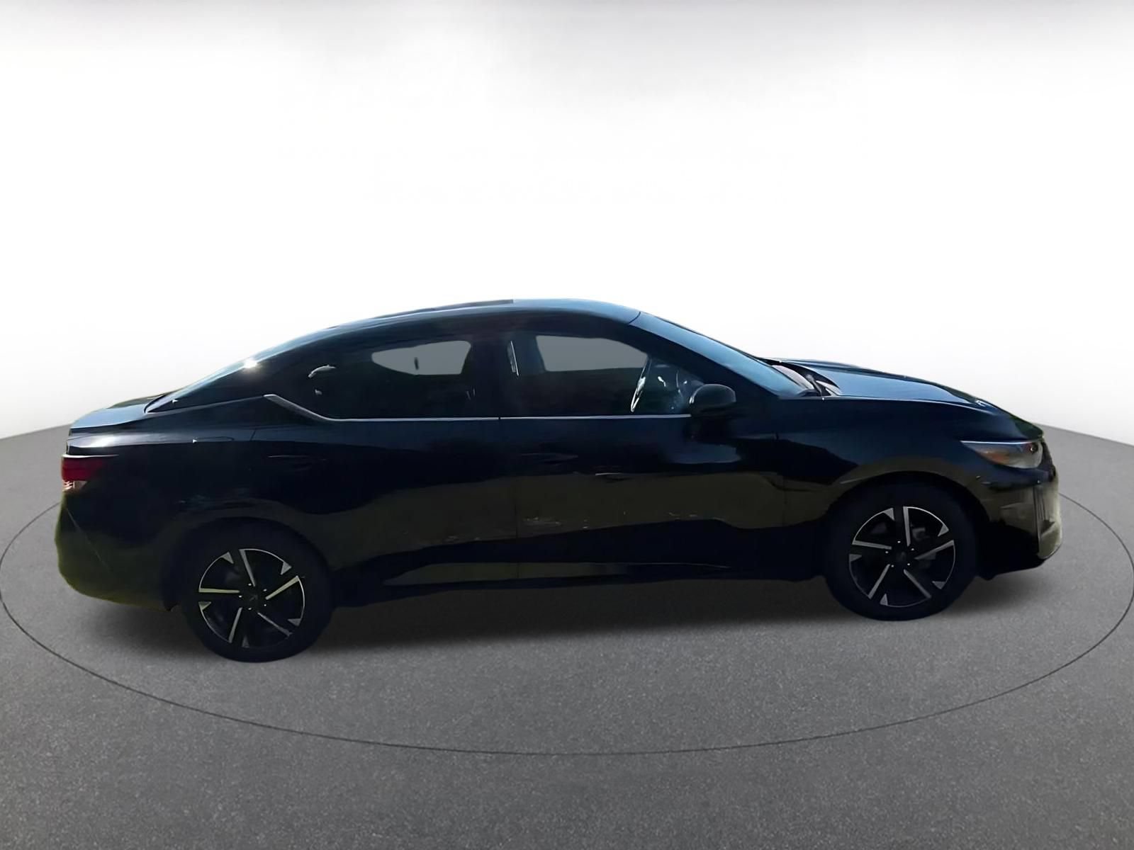 Used 2025 Nissan Sentra SV FWD image 15
