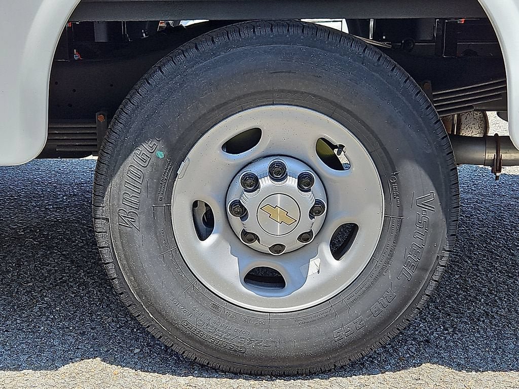 New 2026 Chevrolet Express 3500 w/ Power Convenience Package RWD image 5