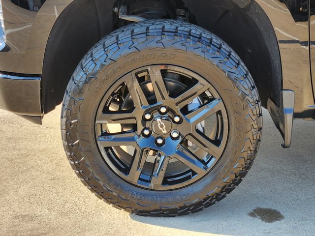 Used 2025 Chevrolet Silverado 1500 LT Trail Boss w/ Convenience Package II AWD/4WD image 17