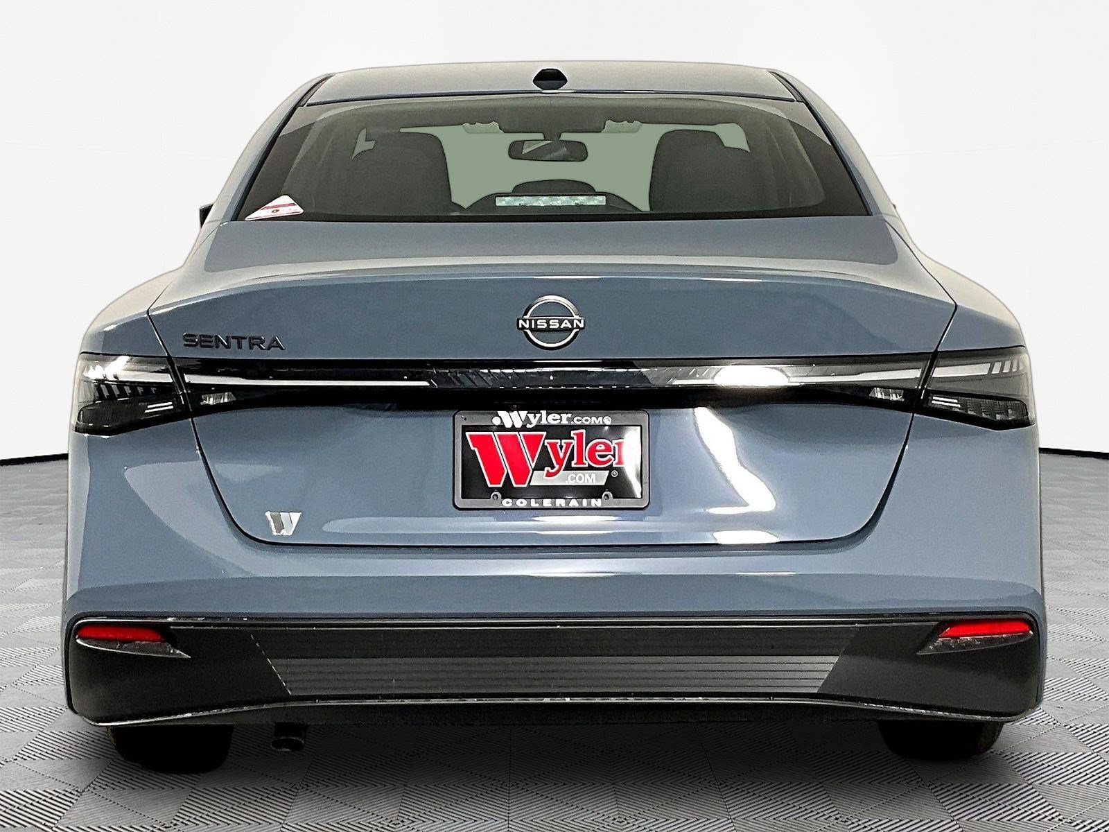 New 2027 Nissan Sentra SV w/ Floor Mat Package FWD image 5