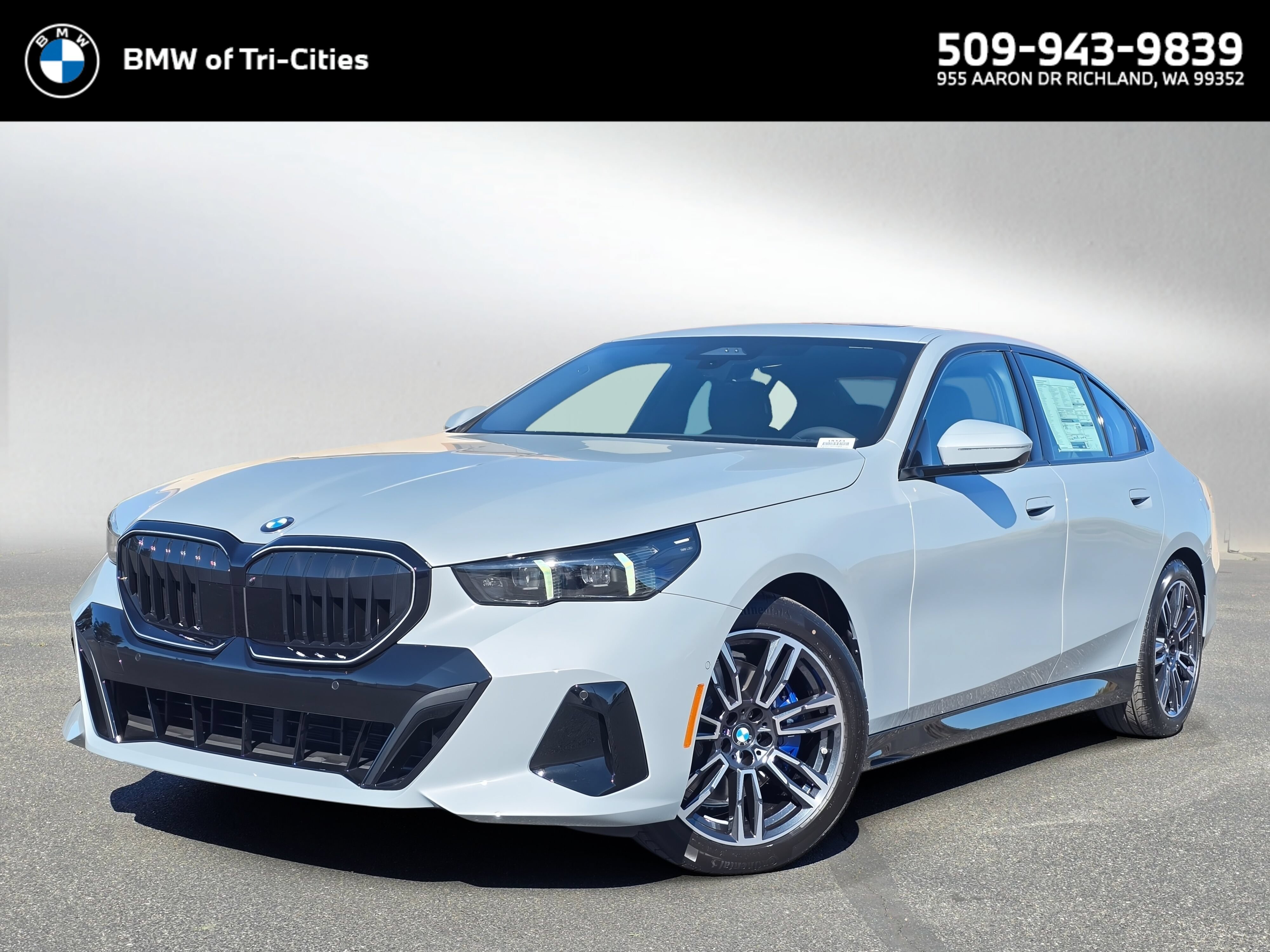 New 2027 BMW 530i xDrive w/ M Sport Package AWD/4WD image 1
