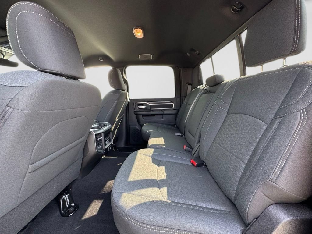 New 2026 RAM 2500 Big Horn AWD/4WD image 10