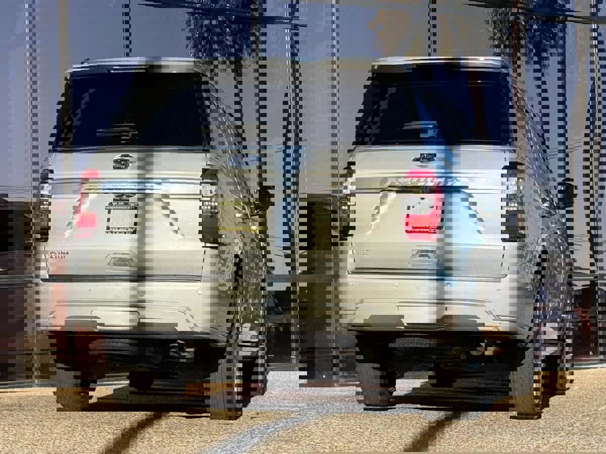 Used 2019 Ford Expedition Platinum image 11