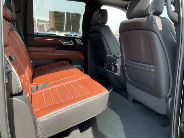 Used 2024 GMC Sierra 2500 Denali Ultimate w/ Max Trailering Package image 18