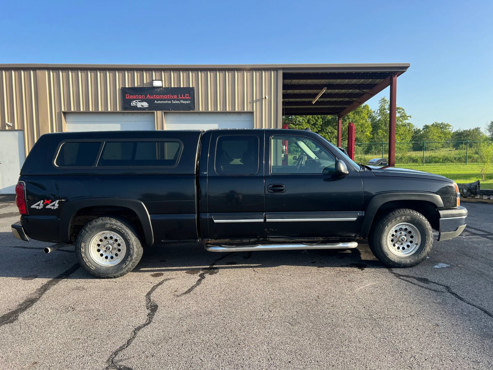 Used 2004 Chevrolet Silverado 1500 4x4 Extended Cab w/ Light Duty Power Package image 2