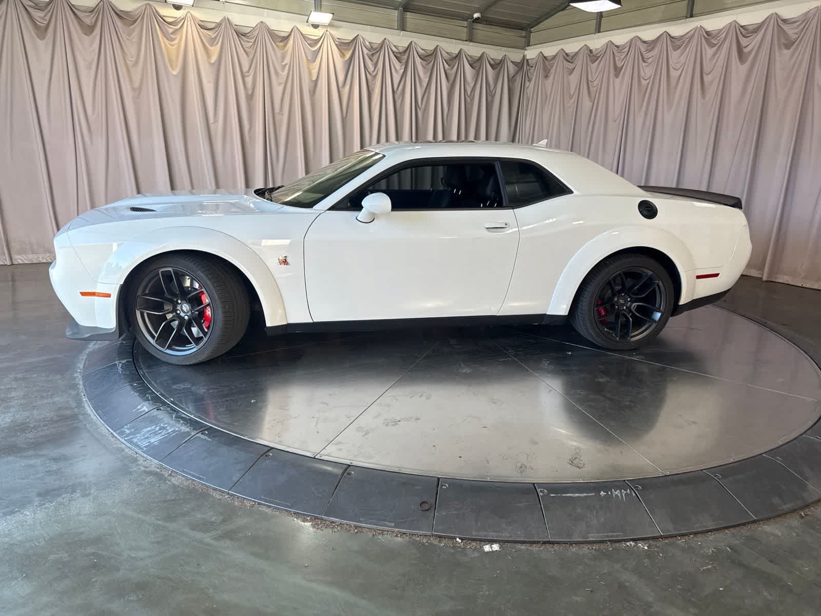 Used 2022 Dodge Challenger R/T Scat Pack RWD image 8
