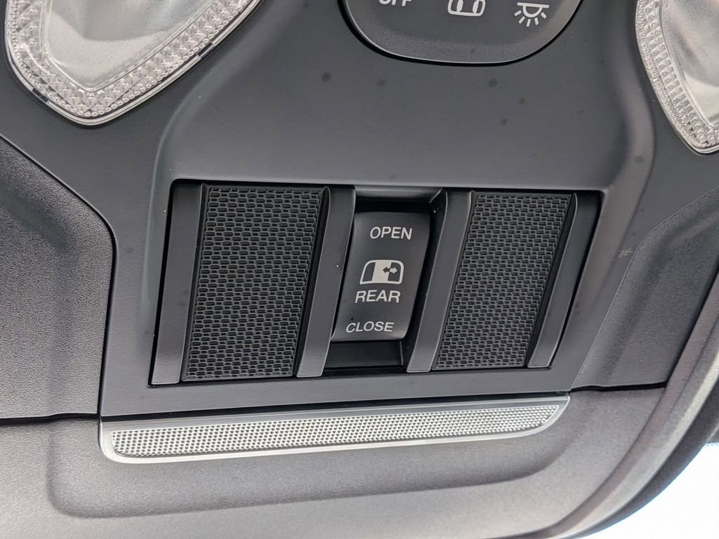 Used 2021 RAM 1500 Big Horn image 19