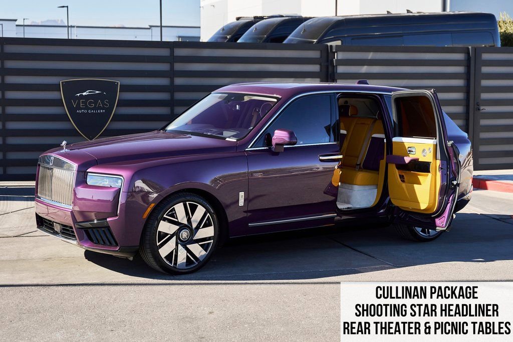Used 2025 Rolls-Royce Cullinan AWD/4WD image 1