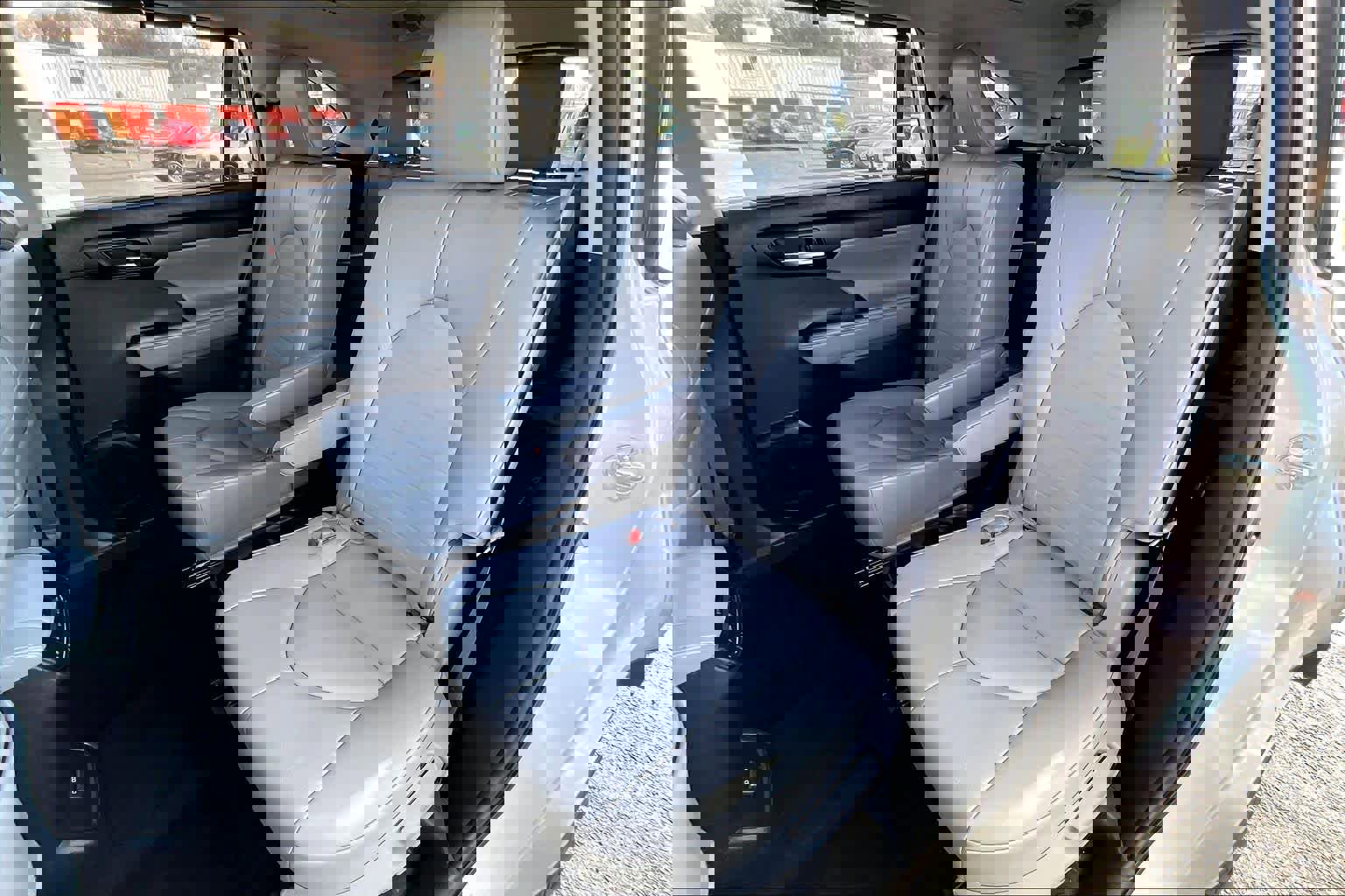 Used 2022 Toyota Highlander XLE image 20