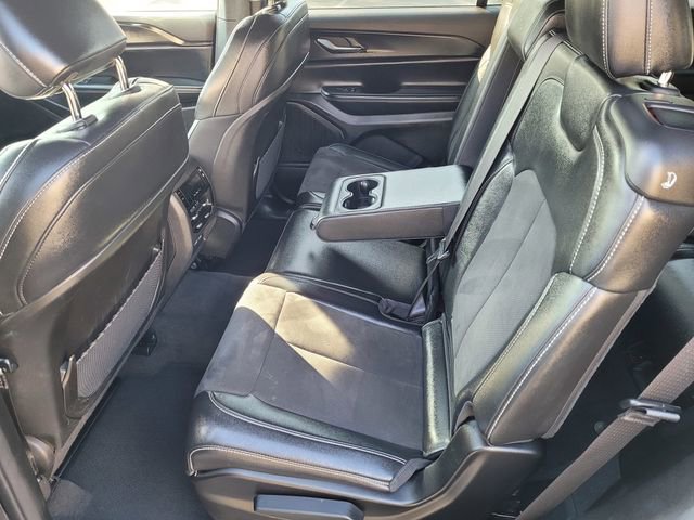 Used 2024 Jeep Grand Cherokee L Laredo image 8