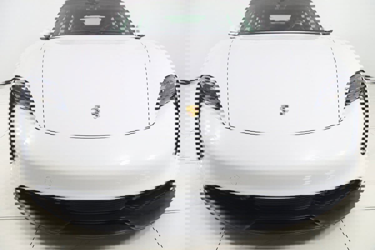 Used 2020 Porsche Taycan 4S image 51