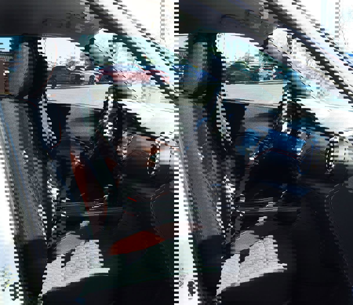 Used 2023 Nissan Kicks SR image 34