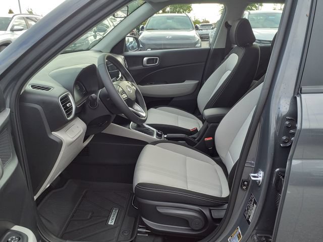 Certified 2026 Hyundai Venue SEL FWD image 10