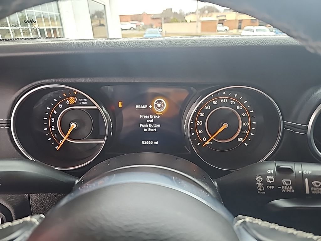 Used 2020 Jeep Wrangler Unlimited Sahara image 14