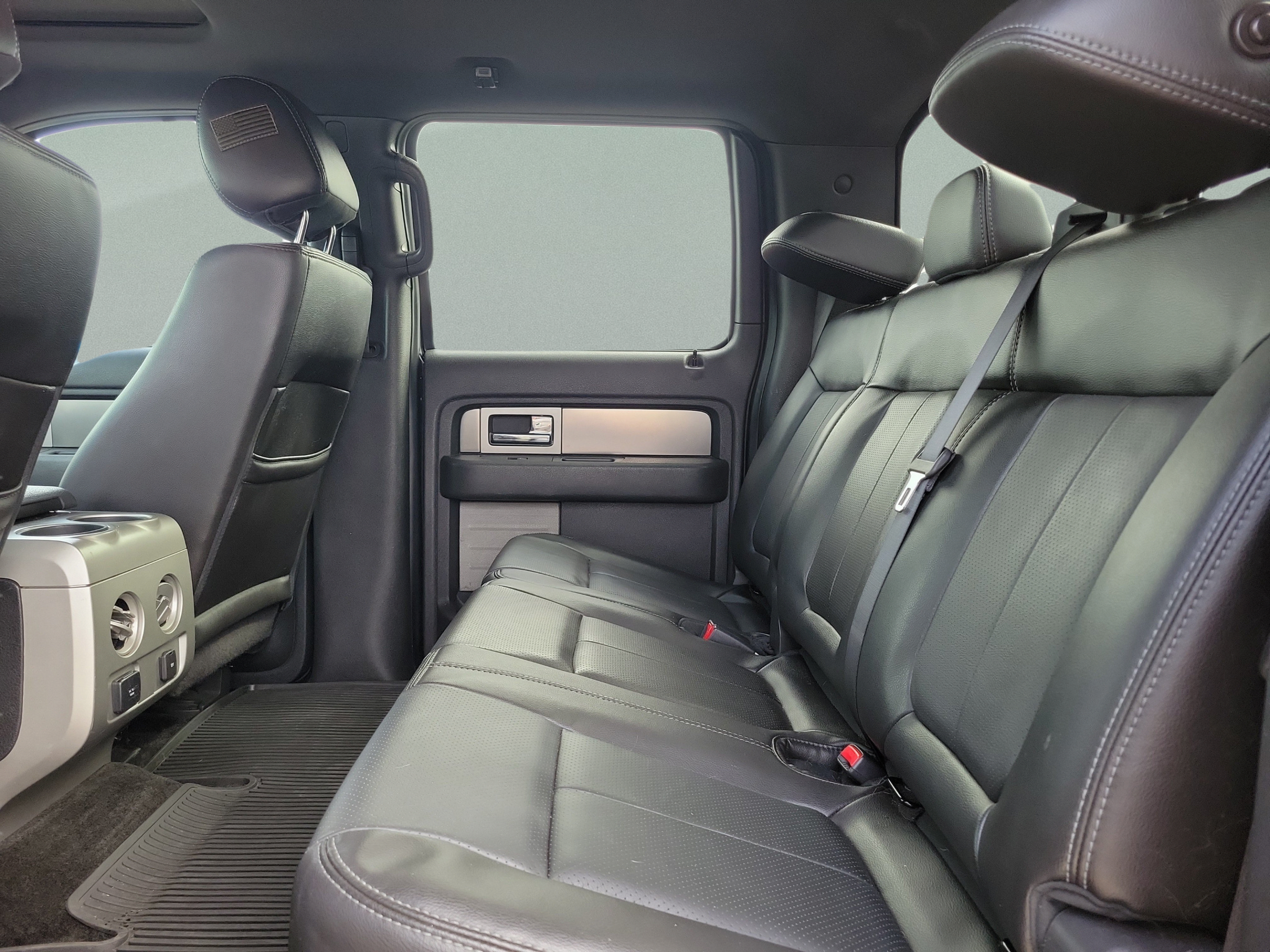 Used 2014 Ford F150 FX4 w/ Equipment Group 402A Luxury AWD/4WD image 6
