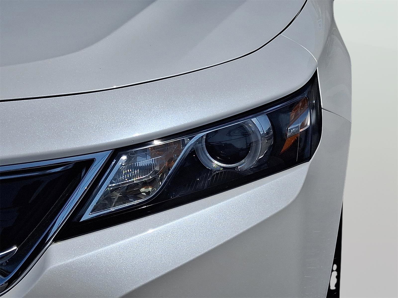 Used 2018 Chevrolet Impala Premier w/ Premier Confidence Package image 8