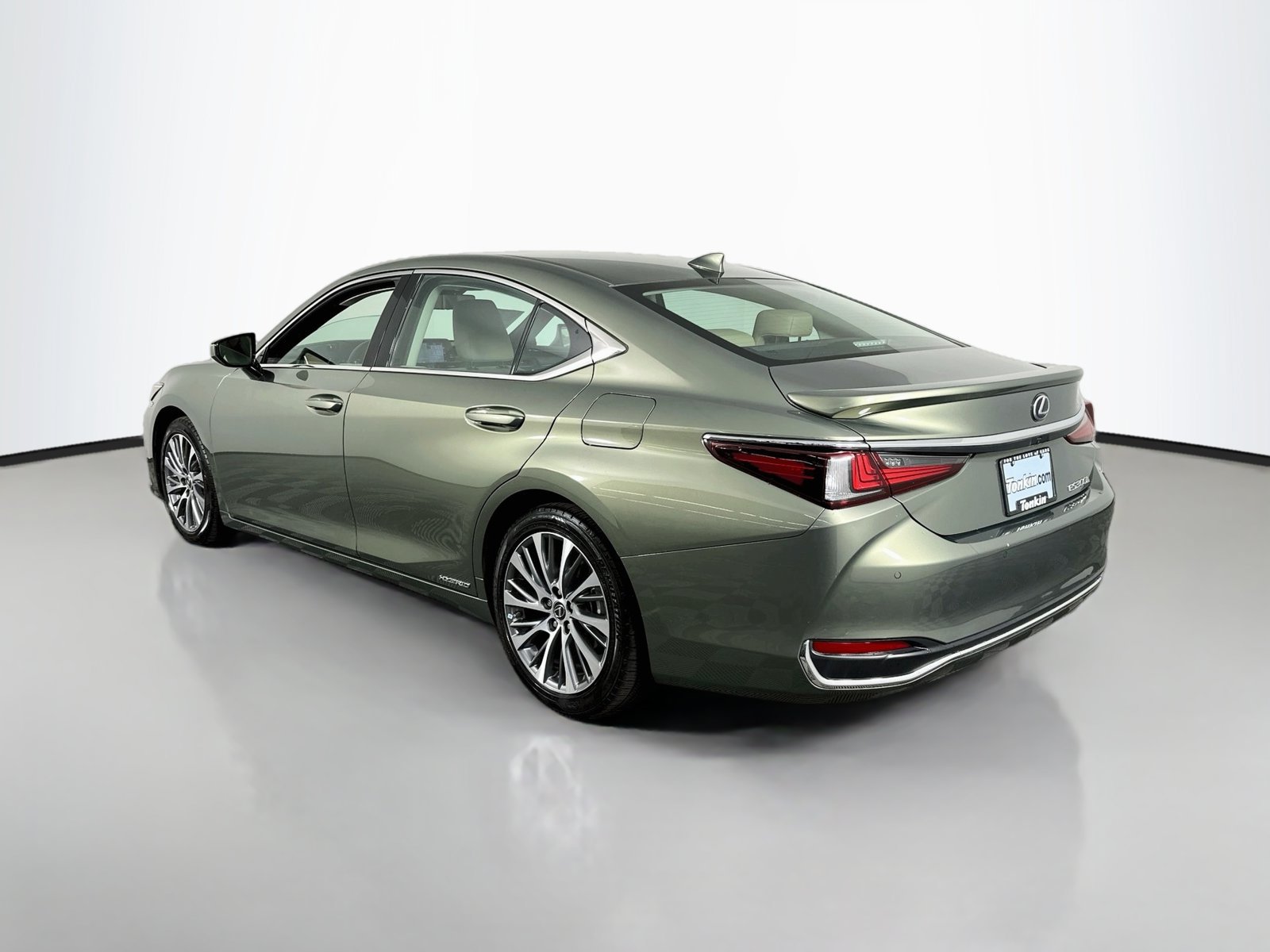 Used 2020 Lexus ES 300h w/ Premium Package FWD image 5