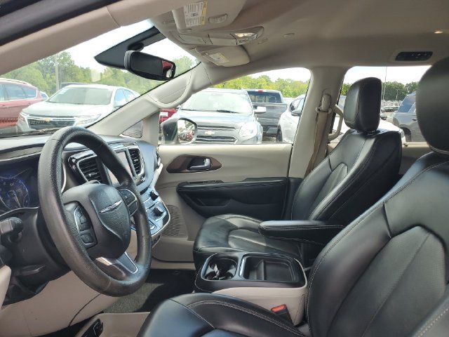 Used 2021 Chrysler Voyager Lxi FWD image 11