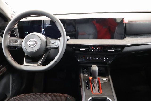 New 2026 Nissan Kicks SR w/ SR Premium Package FWD image 12