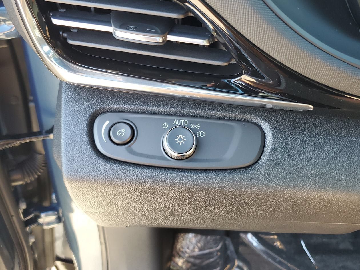 New 2026 Buick Envista Sport Touring w/ Convenience II Package FWD image 29