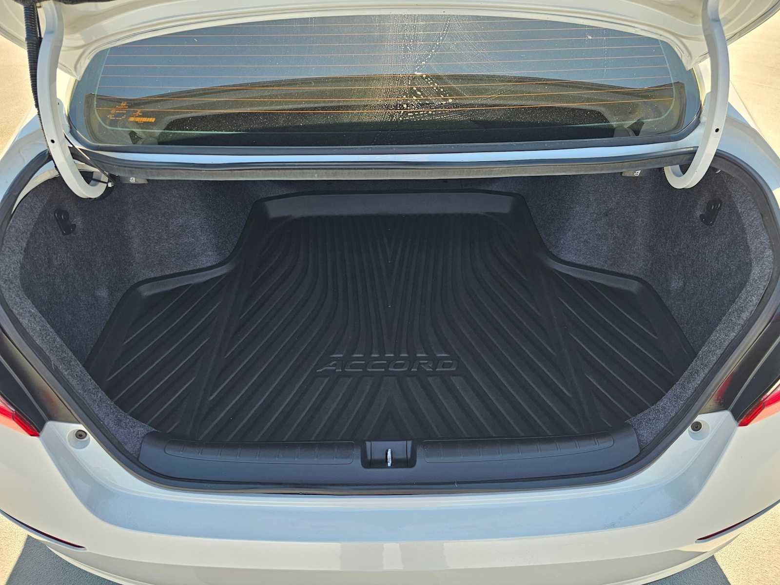 Used 2020 Honda Accord EX-L image 14