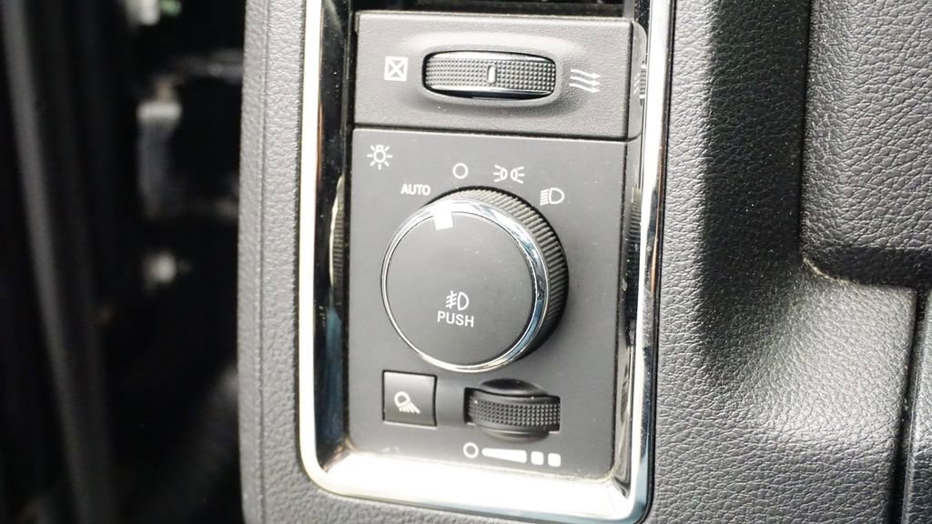 Certified 2018 RAM 1500 Sport w/ Convenience Group image 25