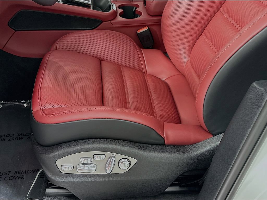 New 2026 Porsche Macan S AWD/4WD image 22
