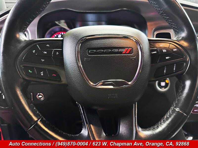 Used 2022 Dodge Charger SXT RWD image 13