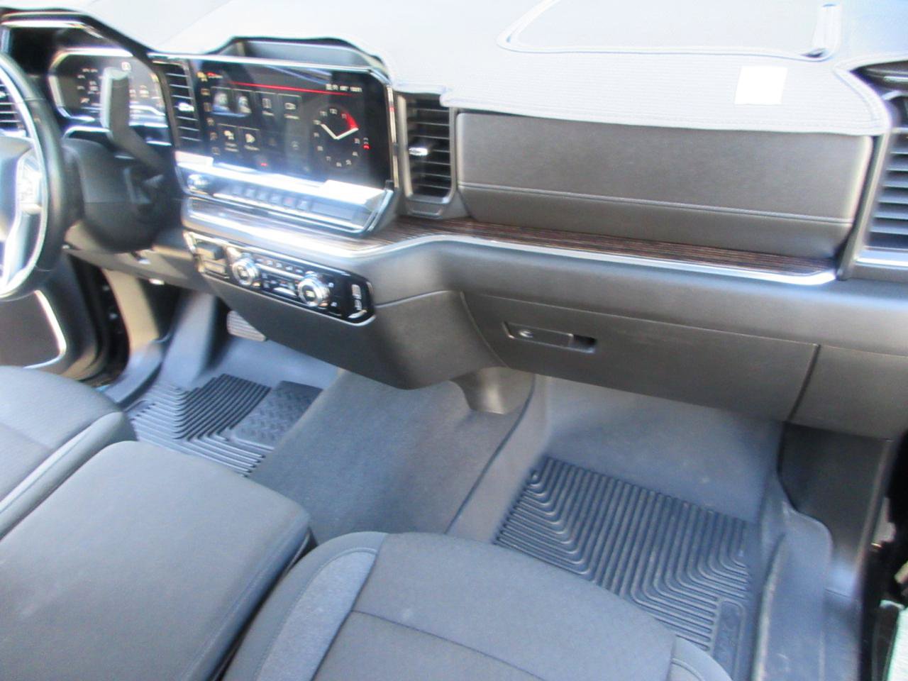 Used 2024 GMC Sierra 2500 SLE w/ SLE Convenience Package AWD/4WD image 26