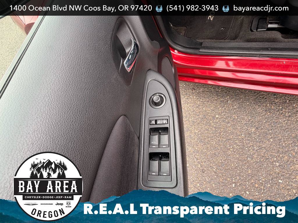 Used 2012 Chrysler 200 Touring FWD image 11