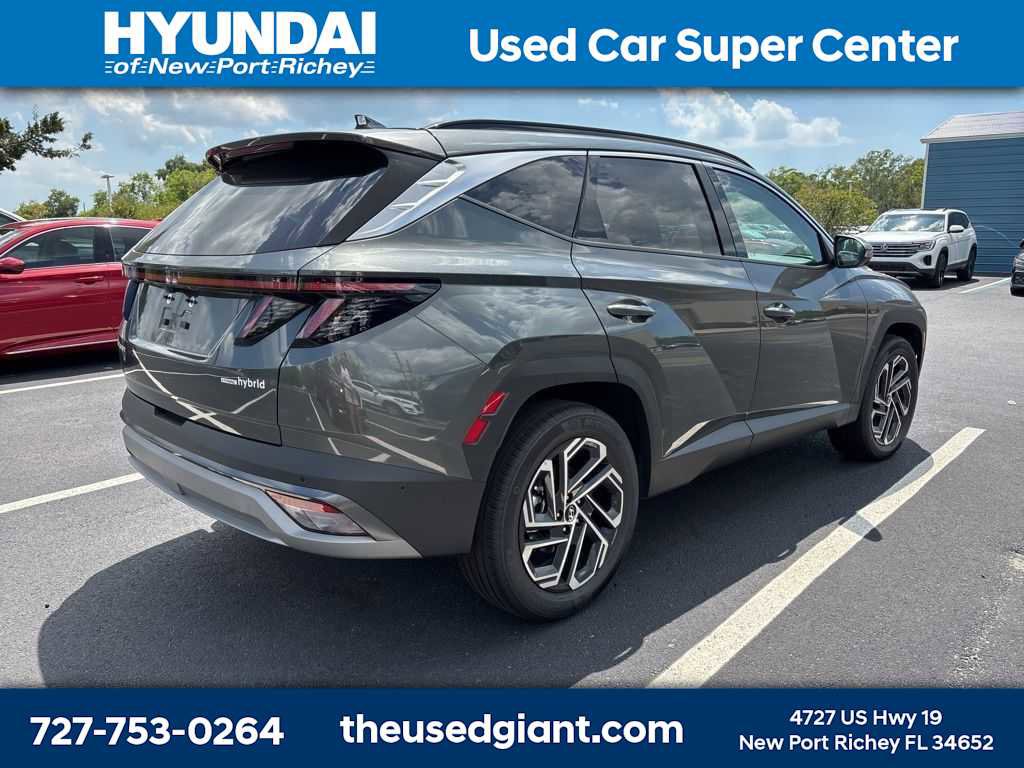 Used 2026 Hyundai Tucson Limited AWD/4WD image 3