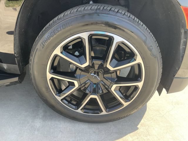 Used 2022 Chevrolet Tahoe RST w/ Luxury Package RWD image 32