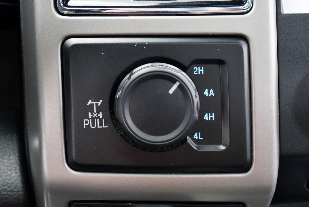 Used 2018 Ford F150 Lariat w/ Equipment Group 502A Luxury AWD/4WD image 31