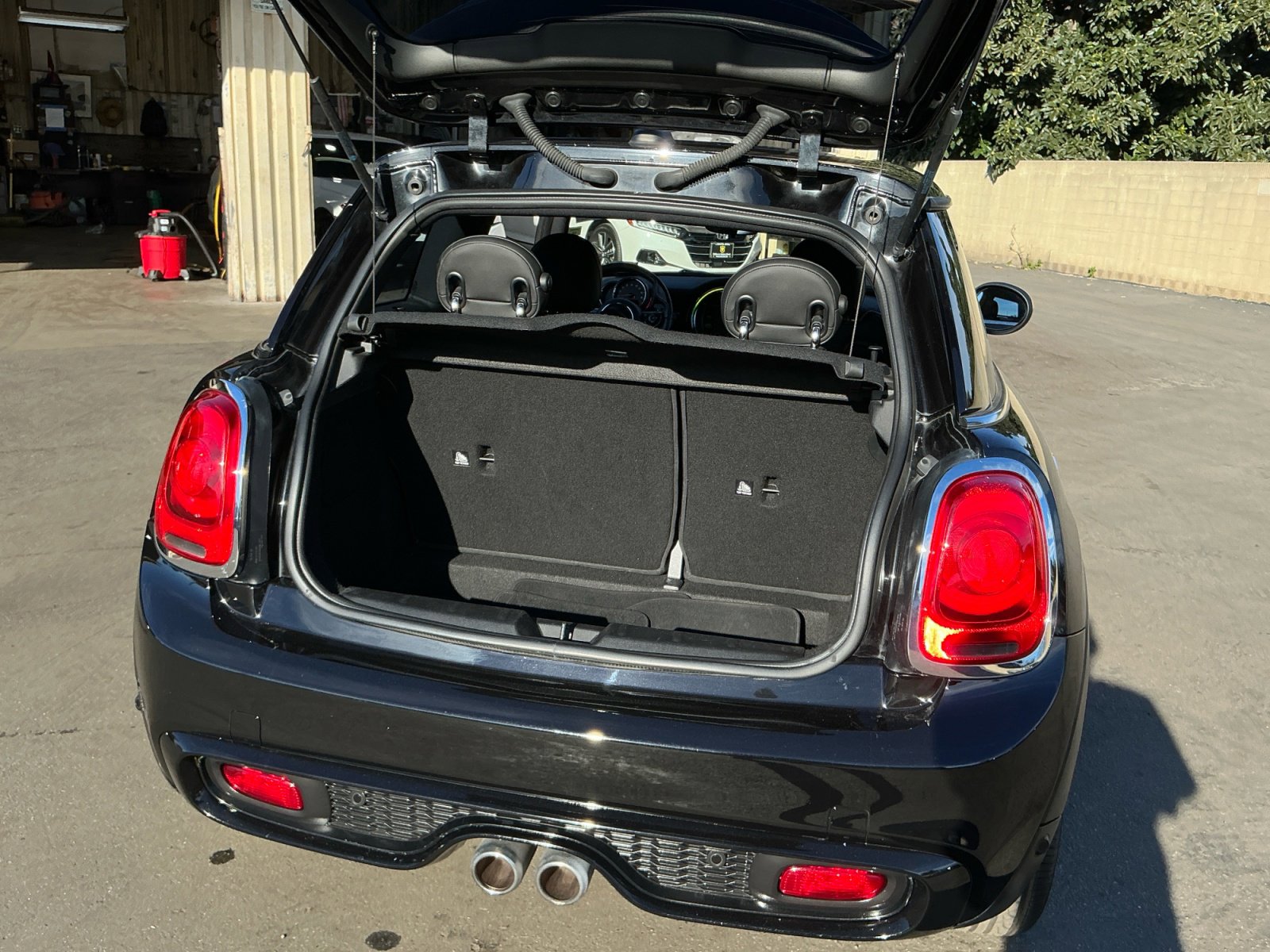Used 2019 MINI Cooper S image 27