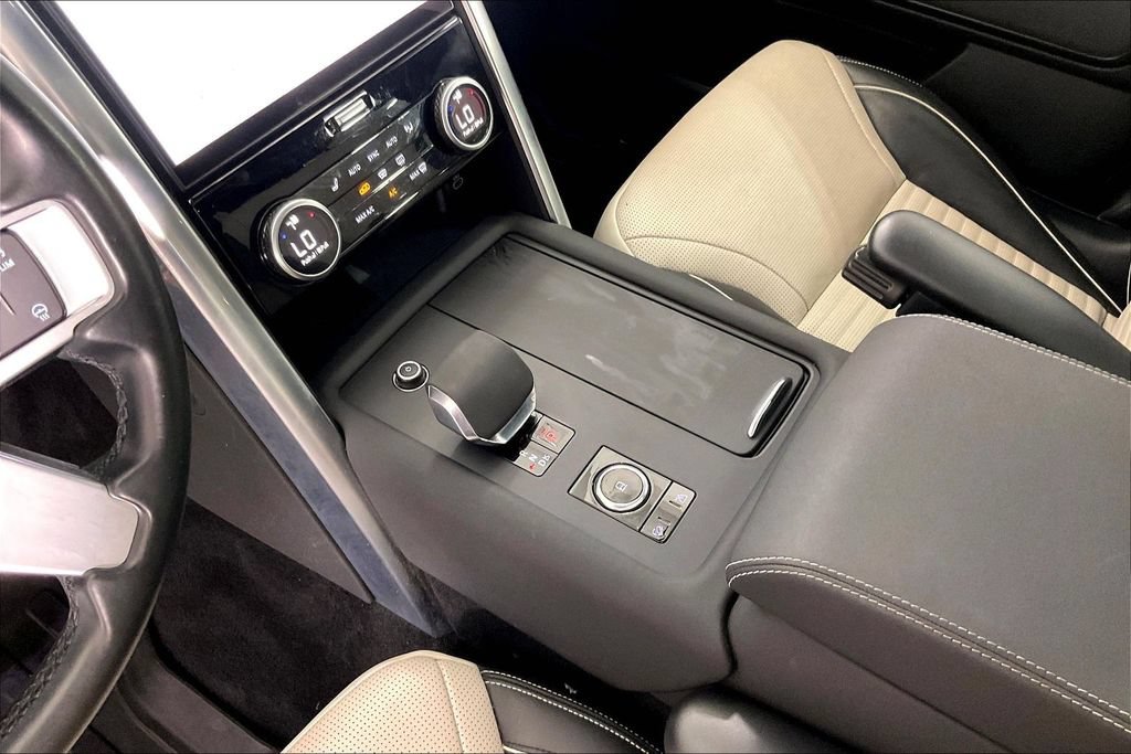 Used 2022 Land Rover Discovery S R-Dynamic AWD/4WD image 17