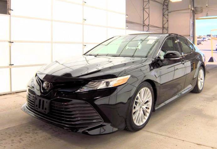 Used 2019 Toyota Camry XLE w/ Carpet Mat Package FWD image 6